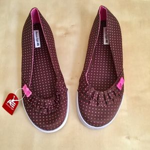 Girl's sneakers